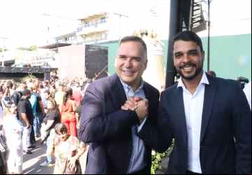 Prefeito Mabel anuncia apoio para romaria de Trindade com nova iluminação de LED na Rodovia dos Romeiros. 