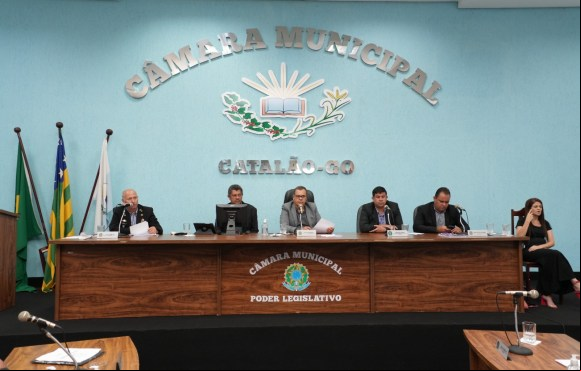 Catalão: Câmara apresenta 17 indicações e aprova projetos sobre saúde, educação e regularização fiscal