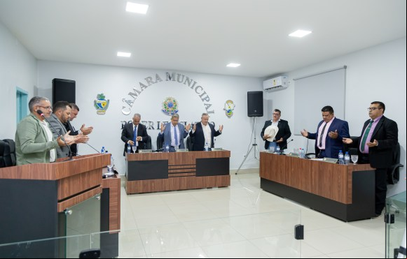 Corumbaíba: Câmara realiza 16ª reunião ordinária com foco em transparência e melhorias urbanas